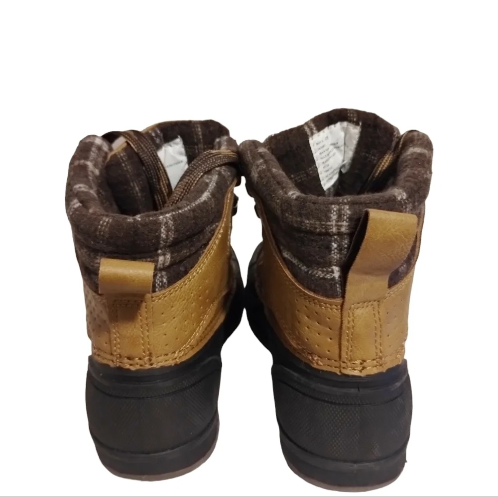 Magellan Outdoor Duck Boots Youth Size 2D Brown Black Lace up Ankle Boots Rain‎